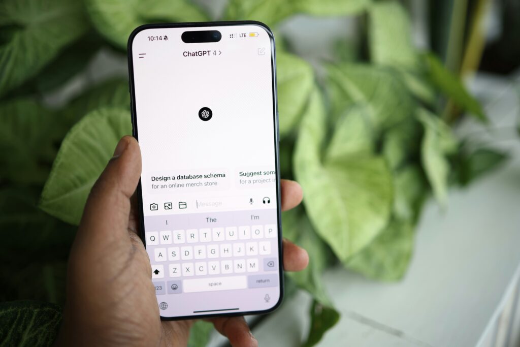 Is the AI Engine in MediaTek or Qualcomm Better for Your Smartphone?